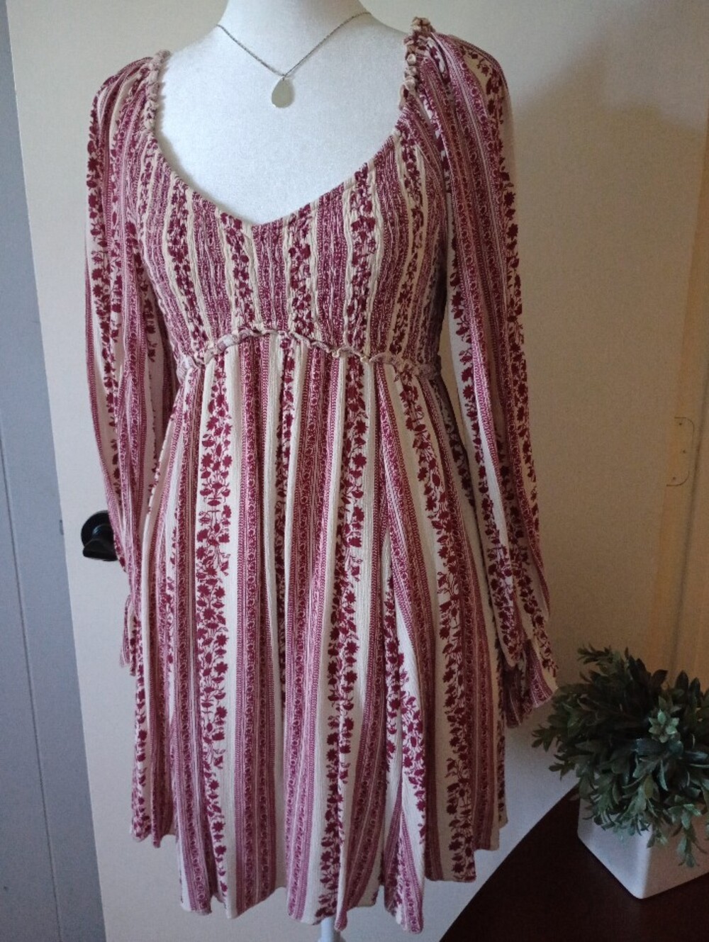 Boho Style Long Sleeve Mini Dress Size Medium